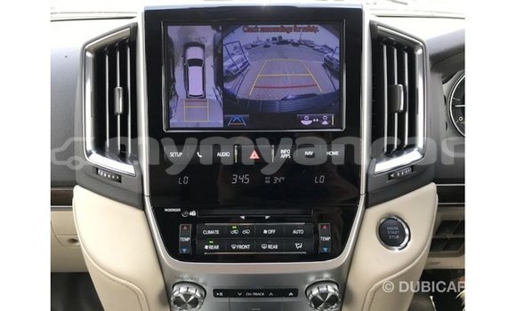 သွင်းကုန် Toyota Land Cruiser Black ကား Import - Dubai Ayeyarwady သွင်းကုန် Toyota Land Cruiser Black ကား Import - Dubai Ayeyarwady