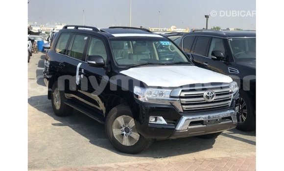 သွင်းကုန် Toyota Land Cruiser Black ကား Import - Dubai Ayeyarwady သွင်းကုန် Toyota Land Cruiser Black ကား Import - Dubai Ayeyarwady