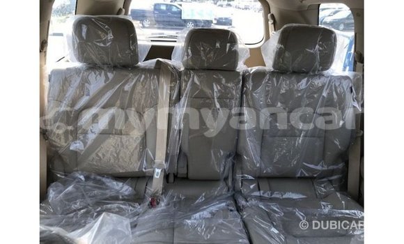 သွင်းကုန် Toyota Land Cruiser Black ကား Import - Dubai Ayeyarwady သွင်းကုန် Toyota Land Cruiser Black ကား Import - Dubai Ayeyarwady