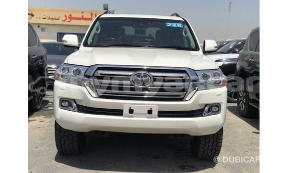 Buy Import Toyota Land Cruiser White Car in Import - Dubai in Ayeyarwady Buy Import Toyota Land Cruiser White Car in Import - Dubai in Ayeyarwady