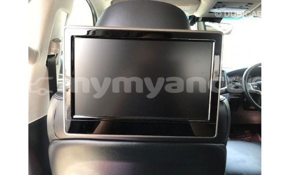 Buy Import Toyota Land Cruiser White Car in Import - Dubai in Ayeyarwady Buy Import Toyota Land Cruiser White Car in Import - Dubai in Ayeyarwady