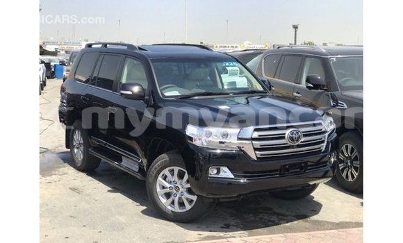 သွင်းကုန် Toyota Land Cruiser Black ကား Import - Dubai Ayeyarwady သွင်းကုန် Toyota Land Cruiser Black ကား Import - Dubai Ayeyarwady