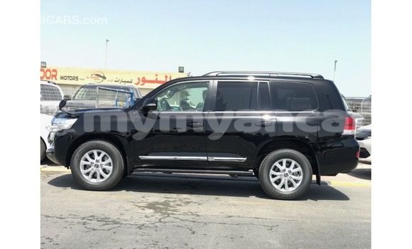 သွင်းကုန် Toyota Land Cruiser Black ကား Import - Dubai Ayeyarwady သွင်းကုန် Toyota Land Cruiser Black ကား Import - Dubai Ayeyarwady