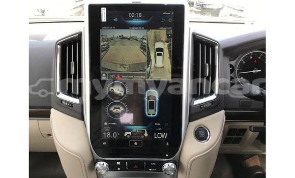 သွင်းကုန် Toyota Land Cruiser Black ကား Import - Dubai Ayeyarwady သွင်းကုန် Toyota Land Cruiser Black ကား Import - Dubai Ayeyarwady