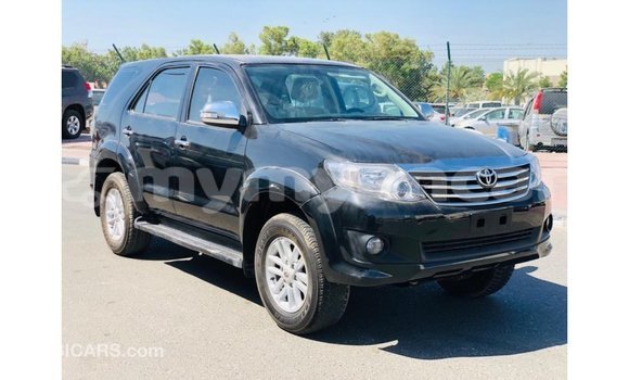သွင်းကုန် Toyota Fortuner Black ကား Import - Dubai Ayeyarwady သွင်းကုန် Toyota Fortuner Black ကား Import - Dubai Ayeyarwady
