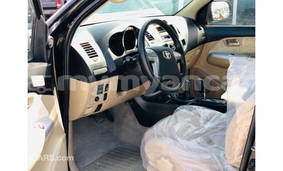 သွင်းကုန် Toyota Fortuner Black ကား Import - Dubai Ayeyarwady သွင်းကုန် Toyota Fortuner Black ကား Import - Dubai Ayeyarwady