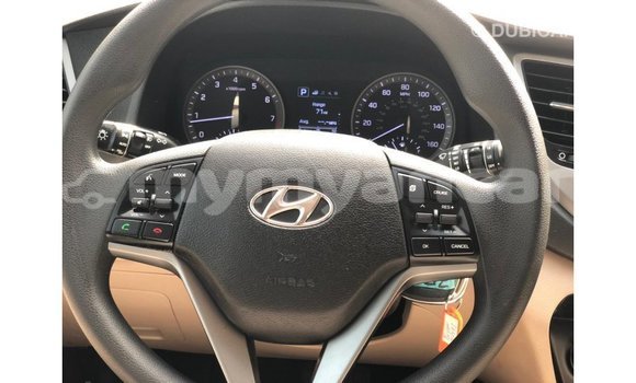 သွင်းကုန် Hyundai Tucson Red ကား Import - Dubai Ayeyarwady သွင်းကုန် Hyundai Tucson Red ကား Import - Dubai Ayeyarwady