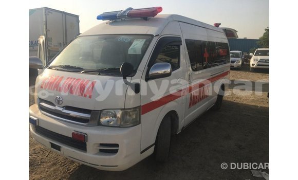 Buy Import Toyota Hiace White Car in Import - Dubai in Ayeyarwady Buy Import Toyota Hiace White Car in Import - Dubai in Ayeyarwady