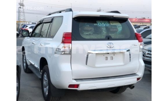 သွင်းကုန် Toyota Prado White ကား Import - Dubai Ayeyarwady သွင်းကုန် Toyota Prado White ကား Import - Dubai Ayeyarwady