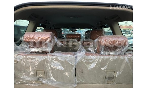 သွင်းကုန် Toyota Prado White ကား Import - Dubai Ayeyarwady သွင်းကုန် Toyota Prado White ကား Import - Dubai Ayeyarwady