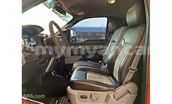 Buy Import Ford Club Wagon Red Car in Import - Dubai in Ayeyarwady Buy Import Ford Club Wagon Red Car in Import - Dubai in Ayeyarwady