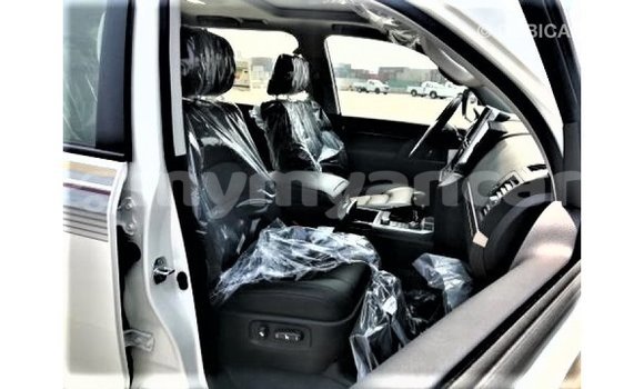 Buy Import Toyota Land Cruiser White Car in Import - Dubai in Ayeyarwady Buy Import Toyota Land Cruiser White Car in Import - Dubai in Ayeyarwady