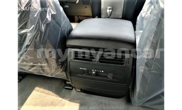 Buy Import Toyota Land Cruiser White Car in Import - Dubai in Ayeyarwady Buy Import Toyota Land Cruiser White Car in Import - Dubai in Ayeyarwady