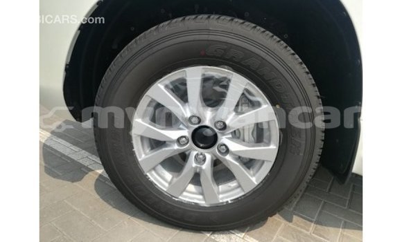 Buy Import Toyota Land Cruiser White Car in Import - Dubai in Ayeyarwady Buy Import Toyota Land Cruiser White Car in Import - Dubai in Ayeyarwady