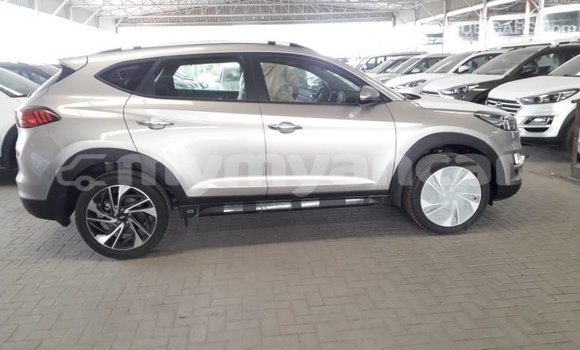 သွင်းကုန် Hyundai Tucson Other ကား Import - Dubai Ayeyarwady သွင်းကုန် Hyundai Tucson Other ကား Import - Dubai Ayeyarwady