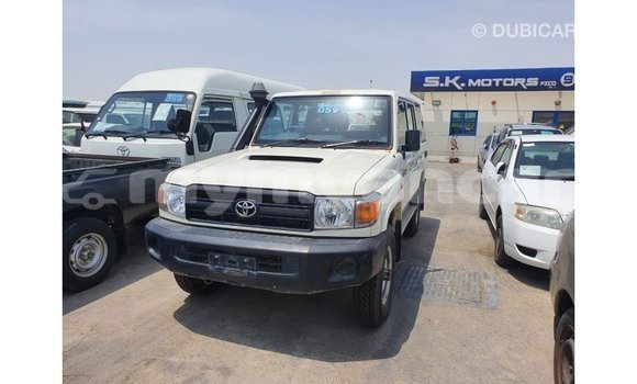 Buy Import Toyota Land Cruiser White Car in Import - Dubai in Ayeyarwady Buy Import Toyota Land Cruiser White Car in Import - Dubai in Ayeyarwady