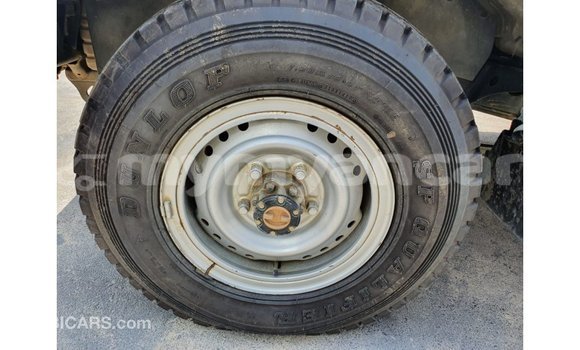 Buy Import Toyota Land Cruiser White Car in Import - Dubai in Ayeyarwady Buy Import Toyota Land Cruiser White Car in Import - Dubai in Ayeyarwady