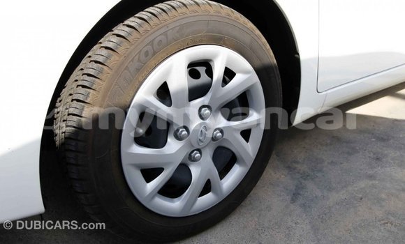 Buy Import Hyundai i10 White Car in Import - Dubai in Ayeyarwady Buy Import Hyundai i10 White Car in Import - Dubai in Ayeyarwady