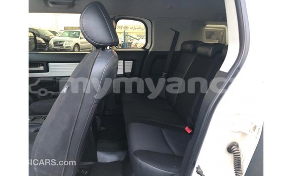Buy Import Toyota FJ Cruiser White Car in Import - Dubai in Ayeyarwady Buy Import Toyota FJ Cruiser White Car in Import - Dubai in Ayeyarwady