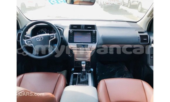 သွင်းကုန် Toyota Prado Black ကား Import - Dubai Ayeyarwady သွင်းကုန် Toyota Prado Black ကား Import - Dubai Ayeyarwady