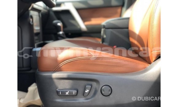 သွင်းကုန် Toyota Prado Black ကား Import - Dubai Ayeyarwady သွင်းကုန် Toyota Prado Black ကား Import - Dubai Ayeyarwady