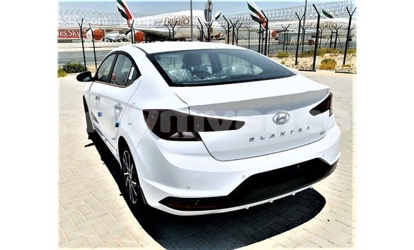 Buy Import Hyundai Elantra White Car in Import - Dubai in Ayeyarwady Buy Import Hyundai Elantra White Car in Import - Dubai in Ayeyarwady