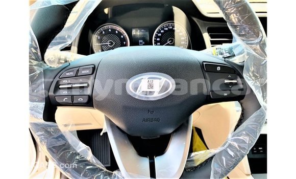 Buy Import Hyundai Elantra White Car in Import - Dubai in Ayeyarwady Buy Import Hyundai Elantra White Car in Import - Dubai in Ayeyarwady