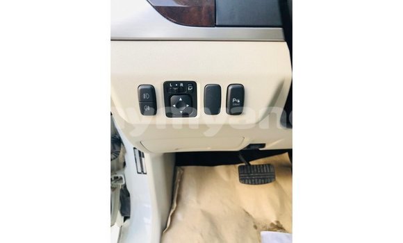 သွင်းကုန် Mitsubishi Pajero White ကား Import - Dubai Ayeyarwady သွင်းကုန် Mitsubishi Pajero White ကား Import - Dubai Ayeyarwady