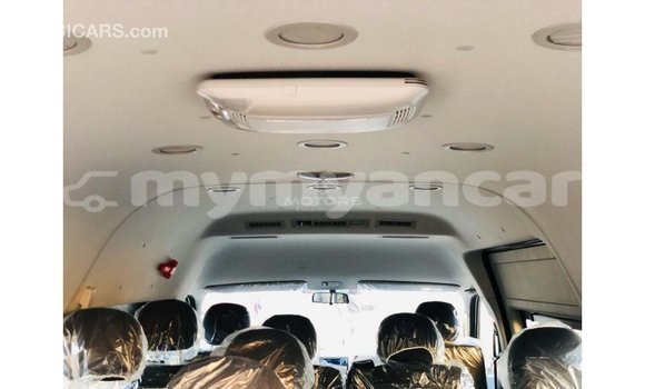 သွင်းကုန် Foton Tunland White ကား Import - Dubai Ayeyarwady သွင်းကုန် Foton Tunland White ကား Import - Dubai Ayeyarwady