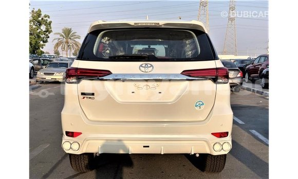 Buy Import Toyota Fortuner White Car in Import - Dubai in Ayeyarwady Buy Import Toyota Fortuner White Car in Import - Dubai in Ayeyarwady