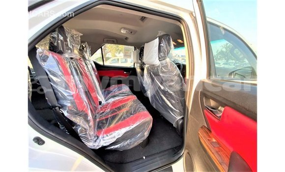 Buy Import Toyota Fortuner White Car in Import - Dubai in Ayeyarwady Buy Import Toyota Fortuner White Car in Import - Dubai in Ayeyarwady