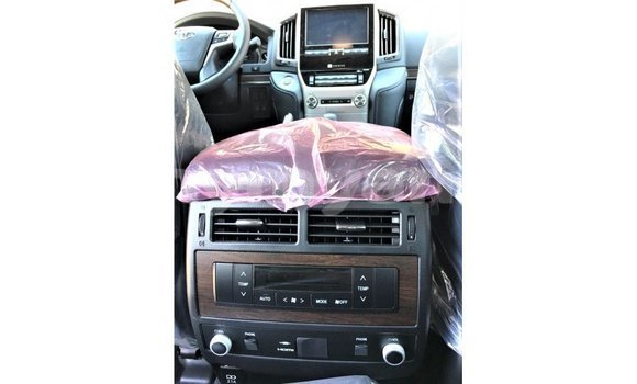 Buy Import Toyota Land Cruiser Black Car in Import - Dubai in Ayeyarwady Buy Import Toyota Land Cruiser Black Car in Import - Dubai in Ayeyarwady