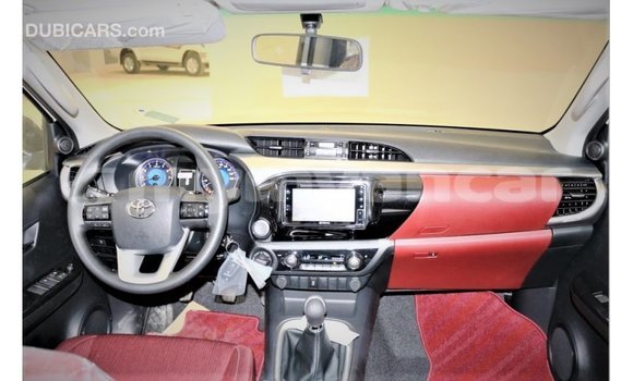 Buy Import Toyota Hilux White Car in Import - Dubai in Ayeyarwady Buy Import Toyota Hilux White Car in Import - Dubai in Ayeyarwady