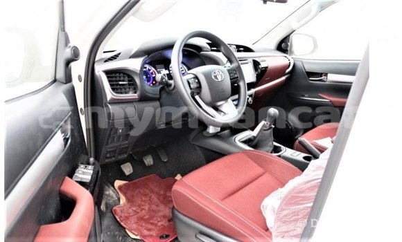 Buy Import Toyota Hilux White Car in Import - Dubai in Ayeyarwady Buy Import Toyota Hilux White Car in Import - Dubai in Ayeyarwady