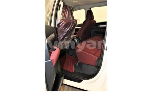 Buy Import Toyota Hilux White Car in Import - Dubai in Ayeyarwady Buy Import Toyota Hilux White Car in Import - Dubai in Ayeyarwady