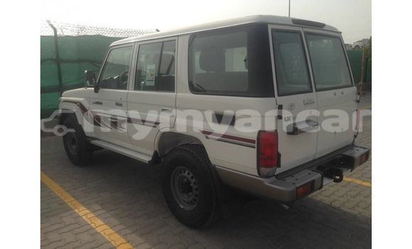 Buy Import Toyota Land Cruiser White Car in Import - Dubai in Ayeyarwady Buy Import Toyota Land Cruiser White Car in Import - Dubai in Ayeyarwady