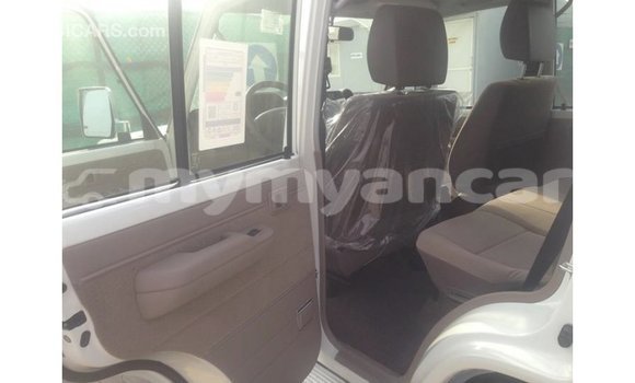 Buy Import Toyota Land Cruiser White Car in Import - Dubai in Ayeyarwady Buy Import Toyota Land Cruiser White Car in Import - Dubai in Ayeyarwady