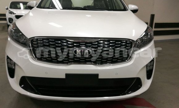 Buy Import Kia Sorento White Car in Import - Dubai in Ayeyarwady Buy Import Kia Sorento White Car in Import - Dubai in Ayeyarwady
