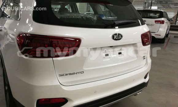 Buy Import Kia Sorento White Car in Import - Dubai in Ayeyarwady Buy Import Kia Sorento White Car in Import - Dubai in Ayeyarwady