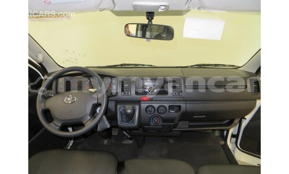 Buy Import Toyota Hiace White Car in Import - Dubai in Ayeyarwady Buy Import Toyota Hiace White Car in Import - Dubai in Ayeyarwady