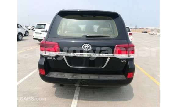 Buy Import Toyota Land Cruiser Black Car in Import - Dubai in Ayeyarwady Buy Import Toyota Land Cruiser Black Car in Import - Dubai in Ayeyarwady