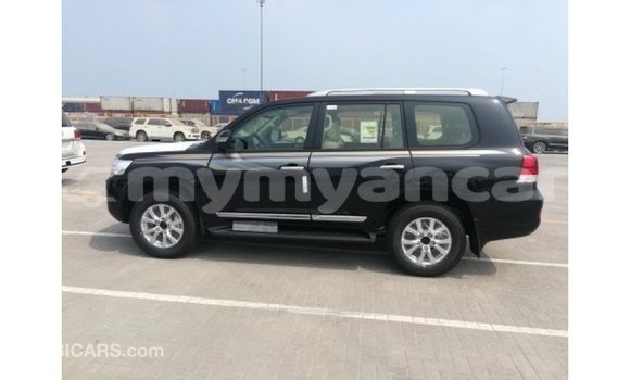 Buy Import Toyota Land Cruiser Black Car in Import - Dubai in Ayeyarwady Buy Import Toyota Land Cruiser Black Car in Import - Dubai in Ayeyarwady