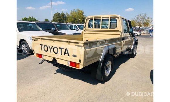 Buy Import Toyota Land Cruiser Beige Car in Import - Dubai in Ayeyarwady Buy Import Toyota Land Cruiser Beige Car in Import - Dubai in Ayeyarwady
