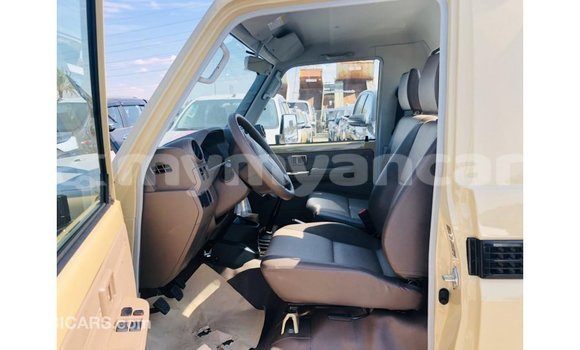 Buy Import Toyota Land Cruiser Beige Car in Import - Dubai in Ayeyarwady Buy Import Toyota Land Cruiser Beige Car in Import - Dubai in Ayeyarwady