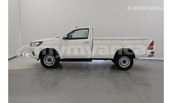 Buy Import Toyota Hilux White Car in Import - Dubai in Ayeyarwady Buy Import Toyota Hilux White Car in Import - Dubai in Ayeyarwady