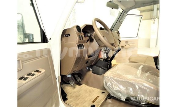 Buy Import Toyota Land Cruiser White Car in Import - Dubai in Ayeyarwady Buy Import Toyota Land Cruiser White Car in Import - Dubai in Ayeyarwady