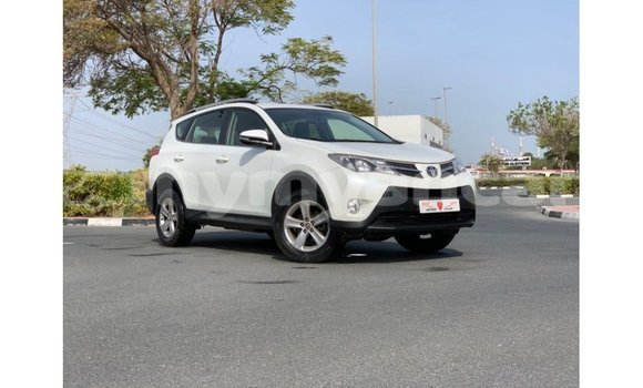 Buy Import Toyota 4Runner White Car in Import - Dubai in Ayeyarwady