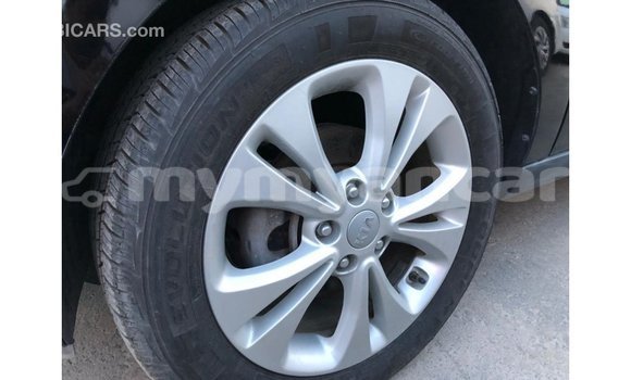 သွင်းကုန် Kia Soul Black ကား Import - Dubai Ayeyarwady သွင်းကုန် Kia Soul Black ကား Import - Dubai Ayeyarwady