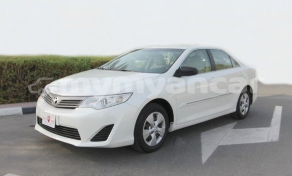 Buy Import Toyota Camry White Car in Import - Dubai in Ayeyarwady Buy Import Toyota Camry White Car in Import - Dubai in Ayeyarwady