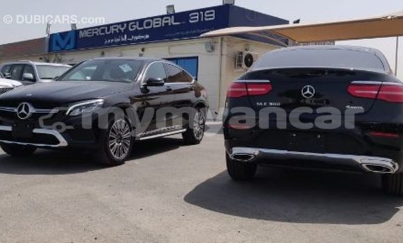 Acheter Import Voiture Mercedes-Benz 190 (W201) Noir à Import - Dubai, #<Region:0x000000000c5121b8>